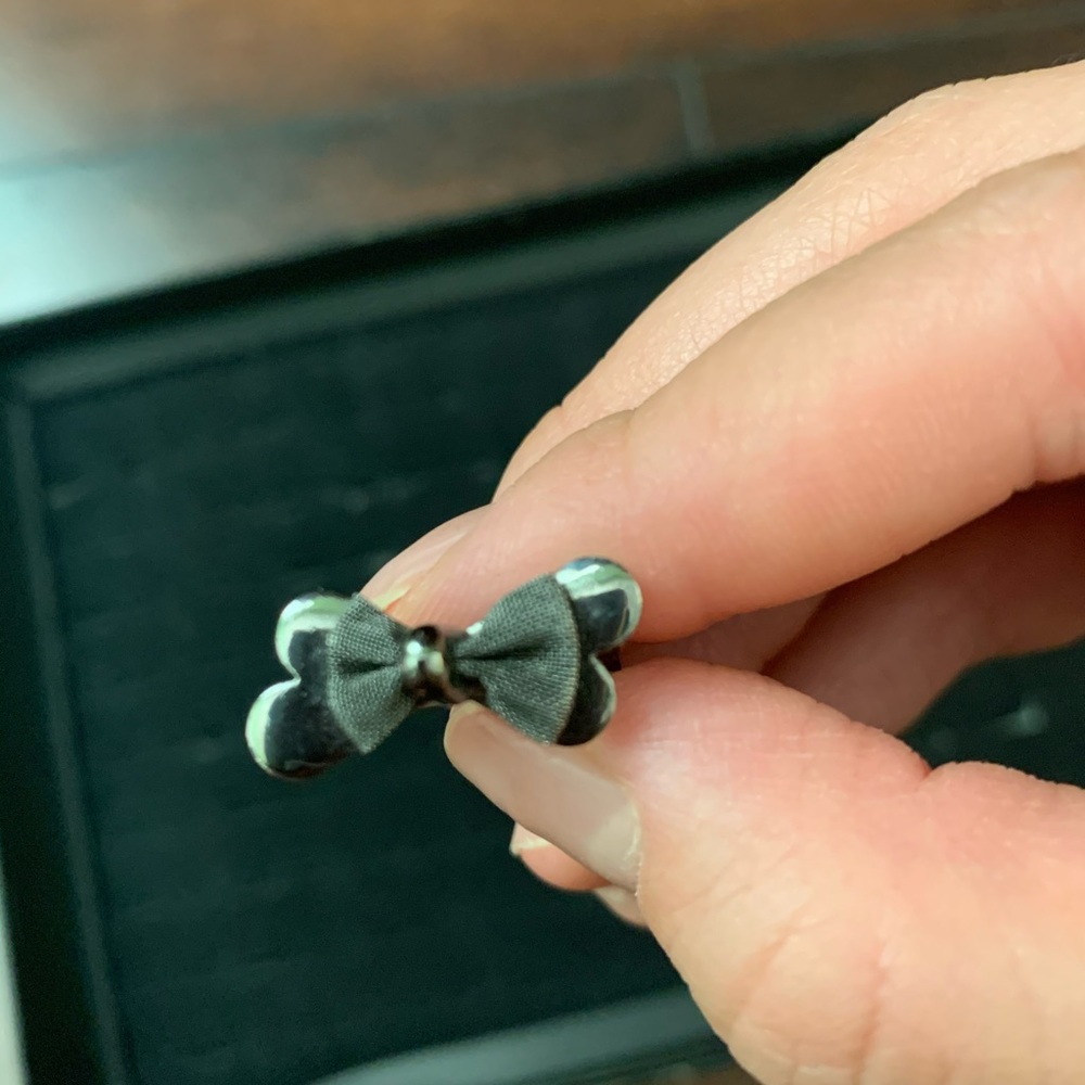 Amazing bow ring - Picture 3 of 4